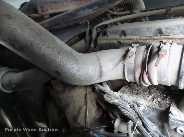 image for item DB9982 1995 Freightliner FLD tank truck