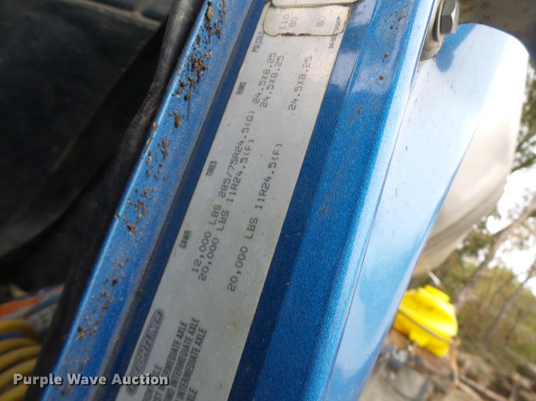 image for item DB9982 1995 Freightliner FLD tank truck