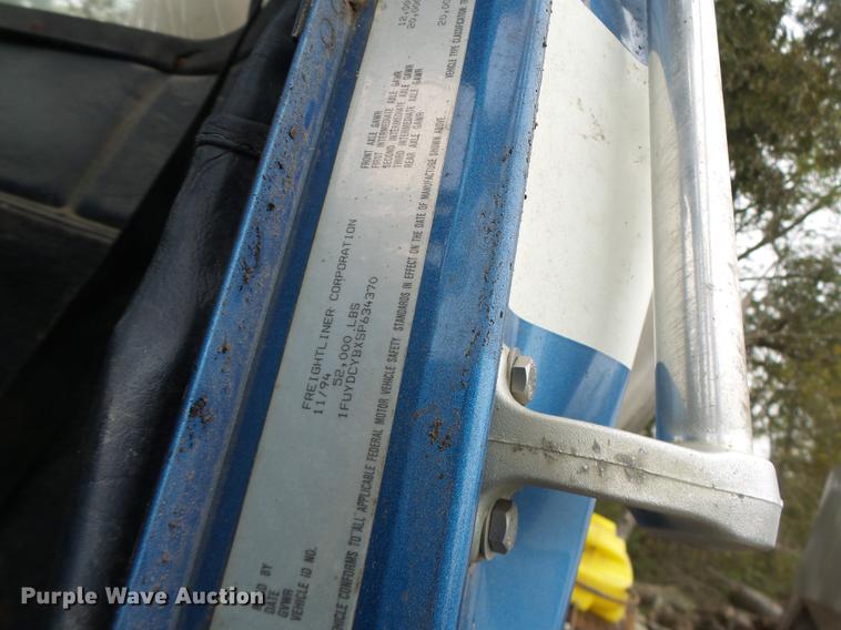 image for item DB9982 1995 Freightliner FLD tank truck