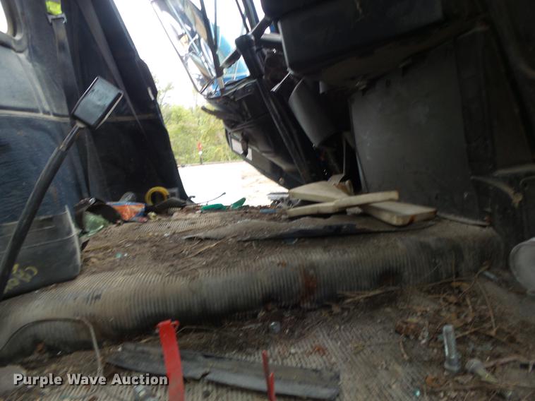 image for item DB9982 1995 Freightliner FLD tank truck