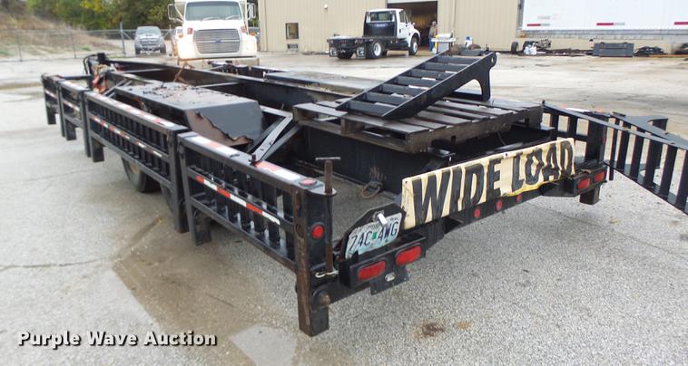 image for item DB9990 2004 Behnke sprayer trailer