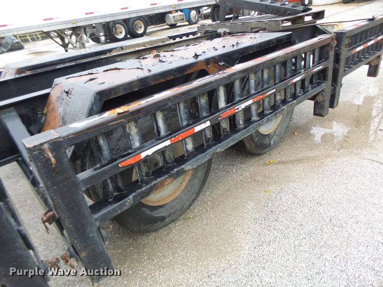 image for item DB9990 2004 Behnke sprayer trailer