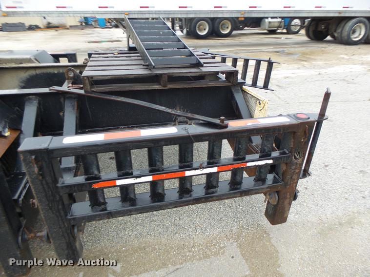 image for item DB9990 2004 Behnke sprayer trailer