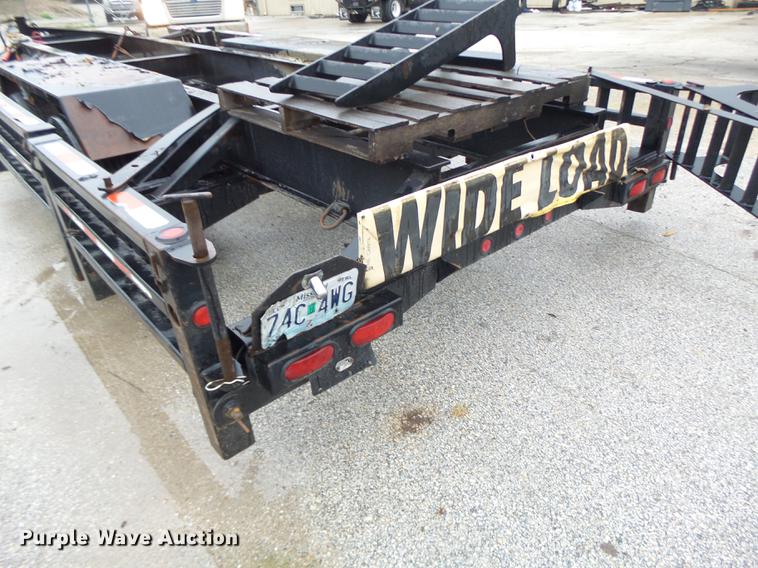 image for item DB9990 2004 Behnke sprayer trailer