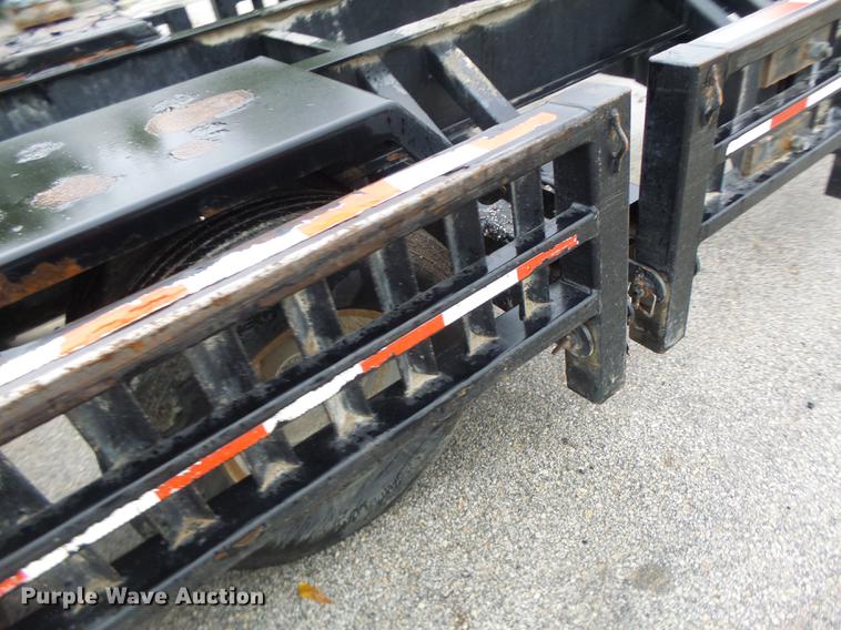 image for item DB9990 2004 Behnke sprayer trailer