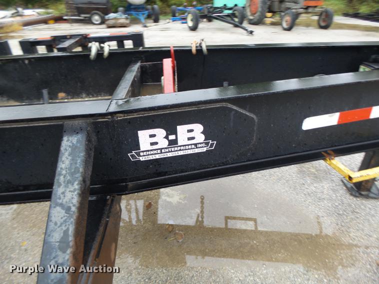 image for item DB9990 2004 Behnke sprayer trailer