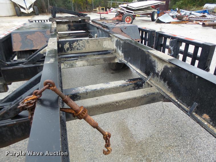 image for item DB9990 2004 Behnke sprayer trailer