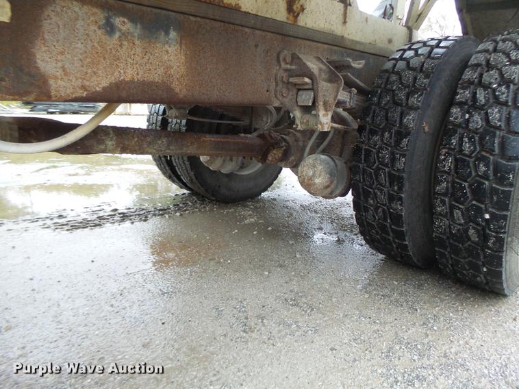 image for item DB9991 1993 Ford L8000 fertilizer tender truck