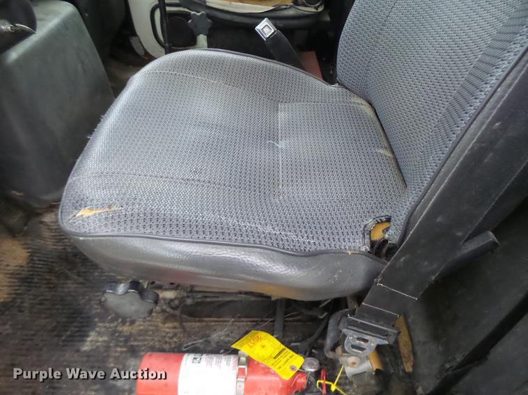 image for item DB9991 1993 Ford L8000 fertilizer tender truck