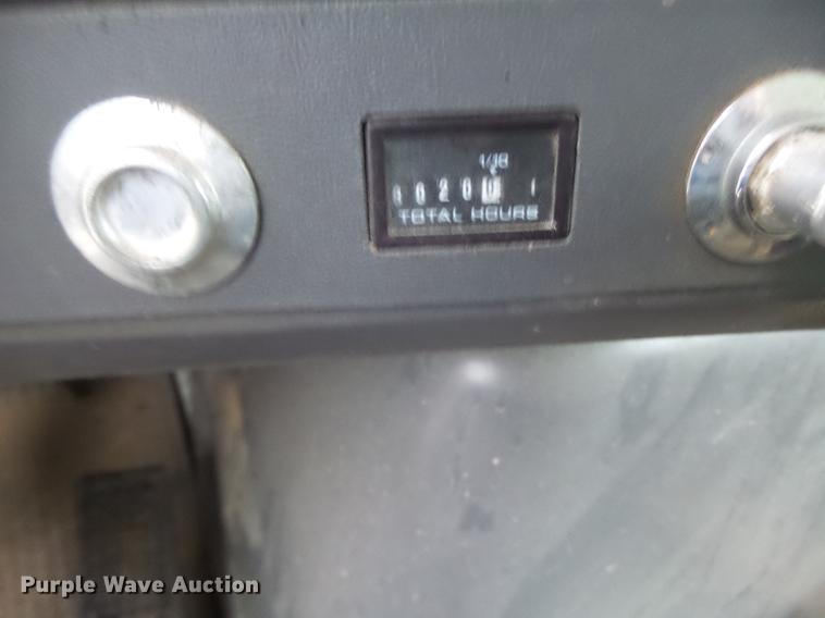 image for item DB9991 1993 Ford L8000 fertilizer tender truck