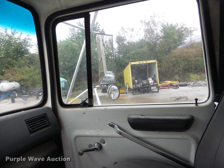 image for item DB9991 1993 Ford L8000 fertilizer tender truck