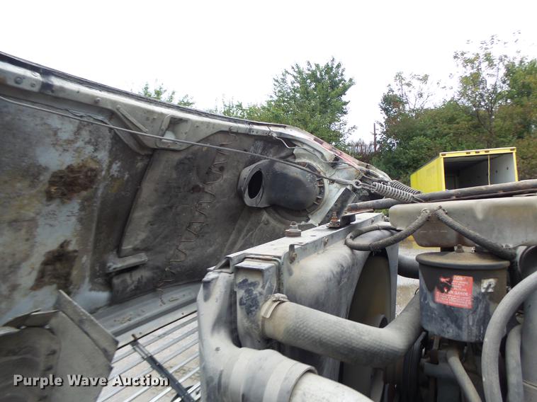 image for item DB9991 1993 Ford L8000 fertilizer tender truck