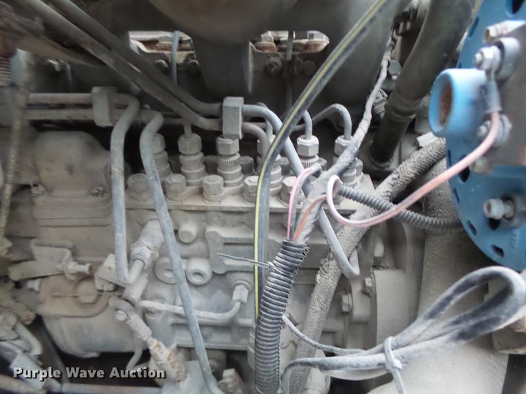 image for item DB9991 1993 Ford L8000 fertilizer tender truck