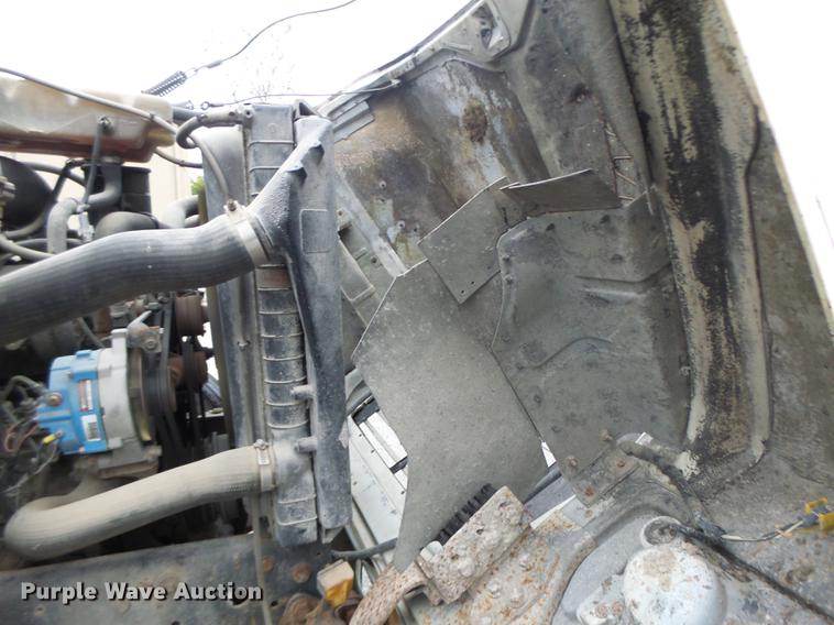 image for item DB9991 1993 Ford L8000 fertilizer tender truck