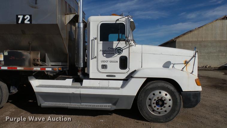 image for item DC1007 1997 Freightliner FLD tender truck