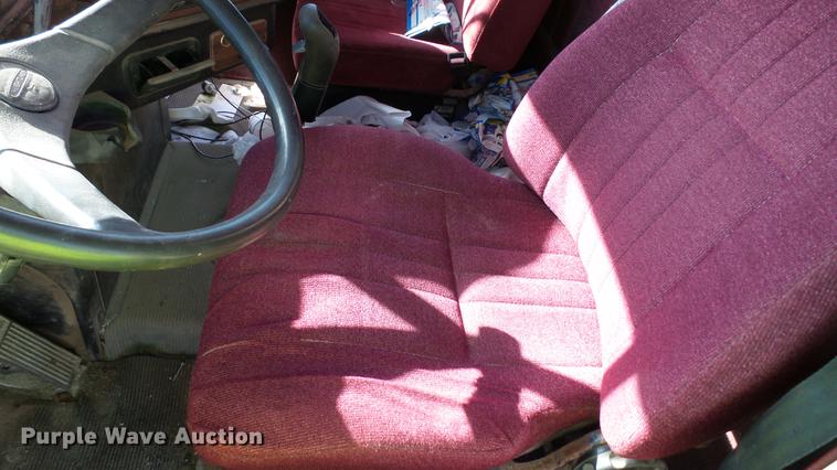 image for item DC1007 1997 Freightliner FLD tender truck