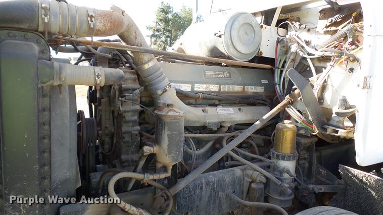 image for item DC1007 1997 Freightliner FLD tender truck