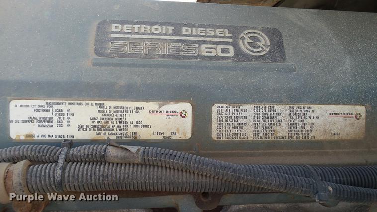 image for item DC1007 1997 Freightliner FLD tender truck