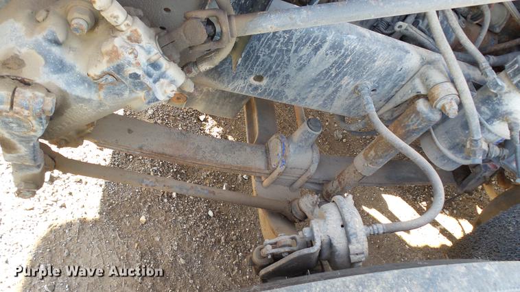 image for item DC1007 1997 Freightliner FLD tender truck