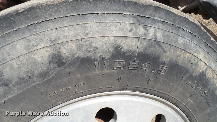 image for item DC1007 1997 Freightliner FLD tender truck