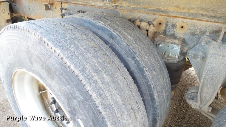 image for item DC1007 1997 Freightliner FLD tender truck