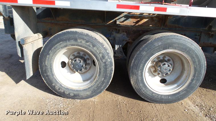 image for item DC1007 1997 Freightliner FLD tender truck