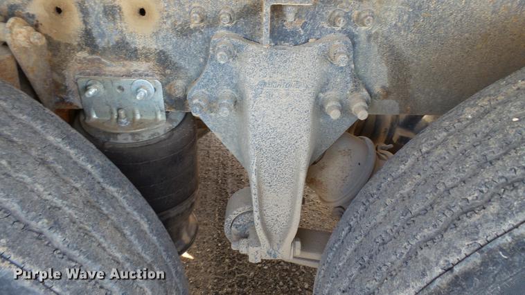 image for item DC1007 1997 Freightliner FLD tender truck