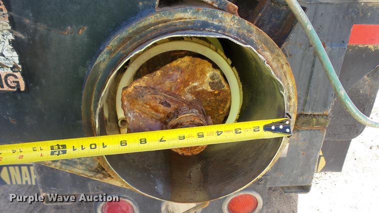 image for item DC1007 1997 Freightliner FLD tender truck