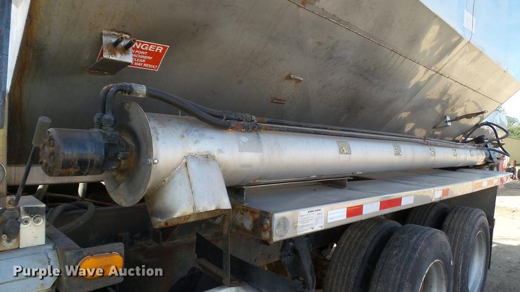 image for item DC1007 1997 Freightliner FLD tender truck