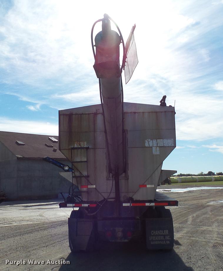 image for item DC1009 1996 Freightliner FLD tender truck