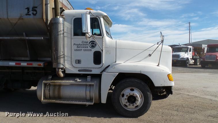 image for item DC1009 1996 Freightliner FLD tender truck