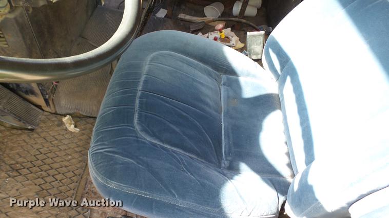 image for item DC1009 1996 Freightliner FLD tender truck