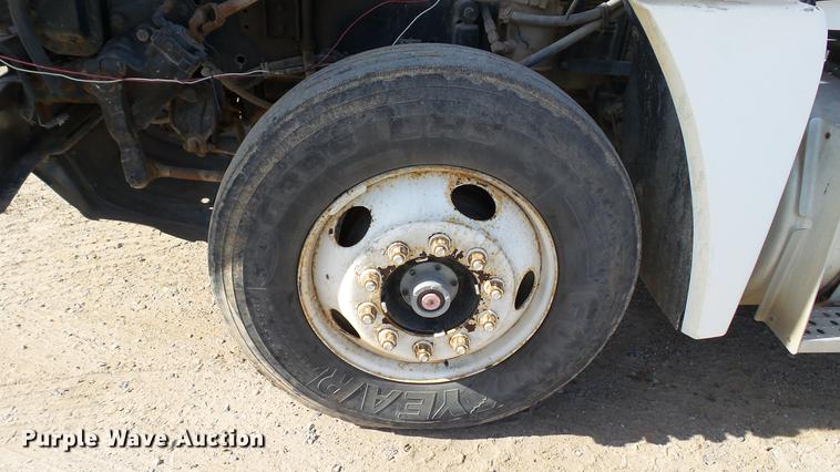 image for item DC1009 1996 Freightliner FLD tender truck