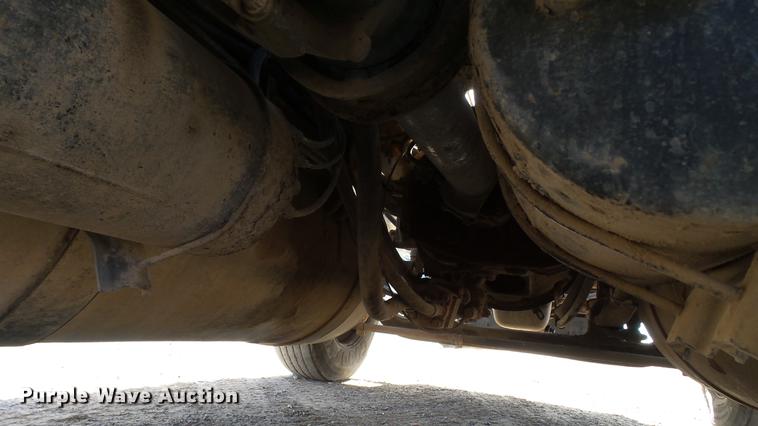 image for item DC1009 1996 Freightliner FLD tender truck