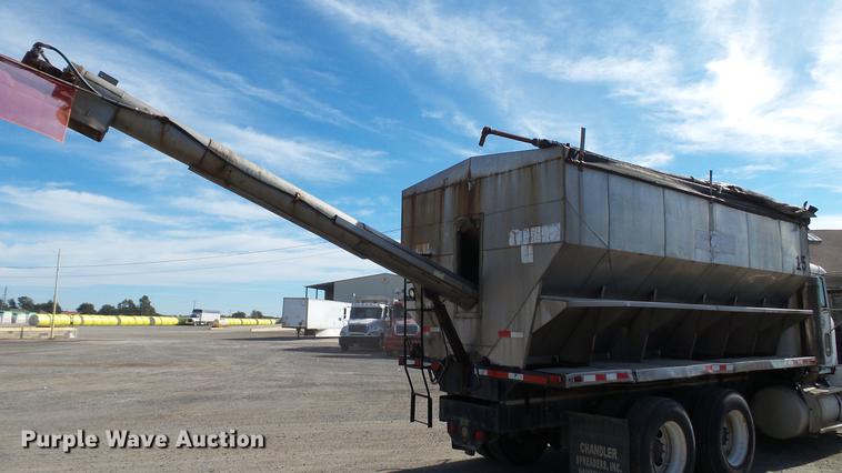 image for item DC1009 1996 Freightliner FLD tender truck