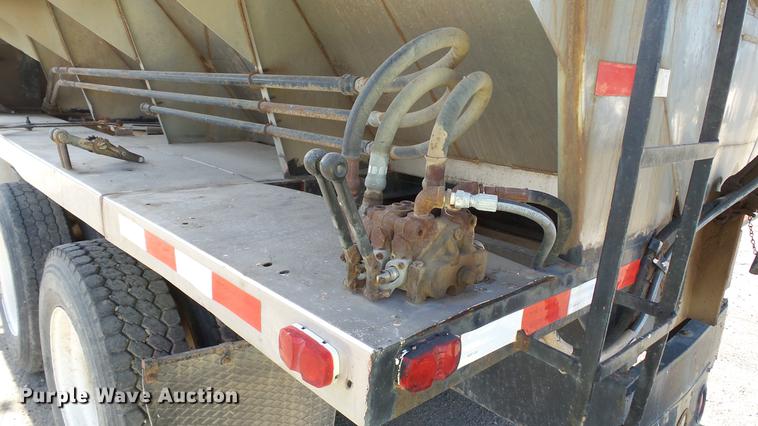 image for item DC1009 1996 Freightliner FLD tender truck