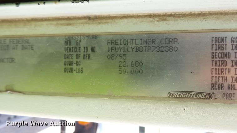 image for item DC1009 1996 Freightliner FLD tender truck