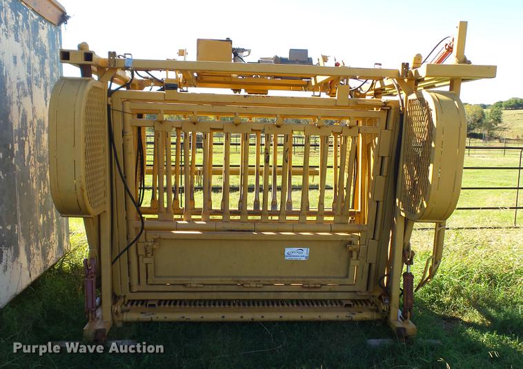 image for item DC1016 Circular Alleys squeeze chute