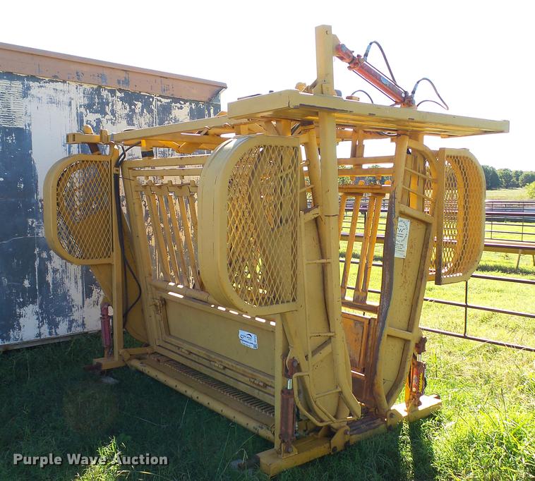 image for item DC1016 Circular Alleys squeeze chute