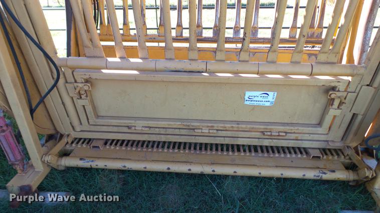 image for item DC1016 Circular Alleys squeeze chute