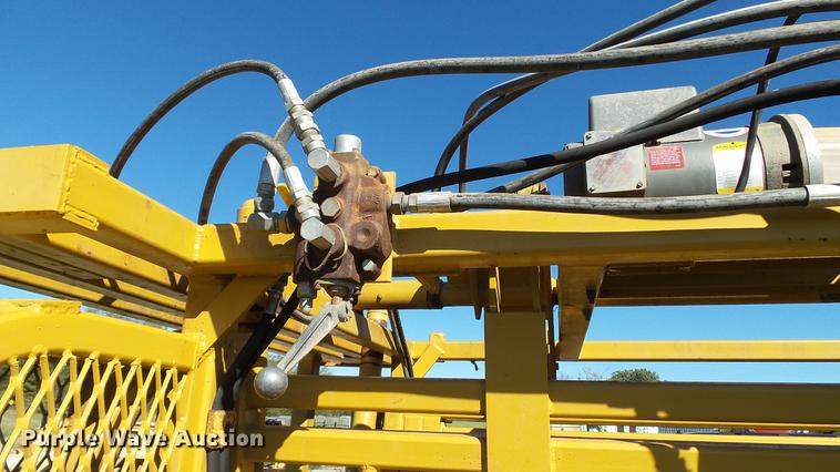 image for item DC1016 Circular Alleys squeeze chute