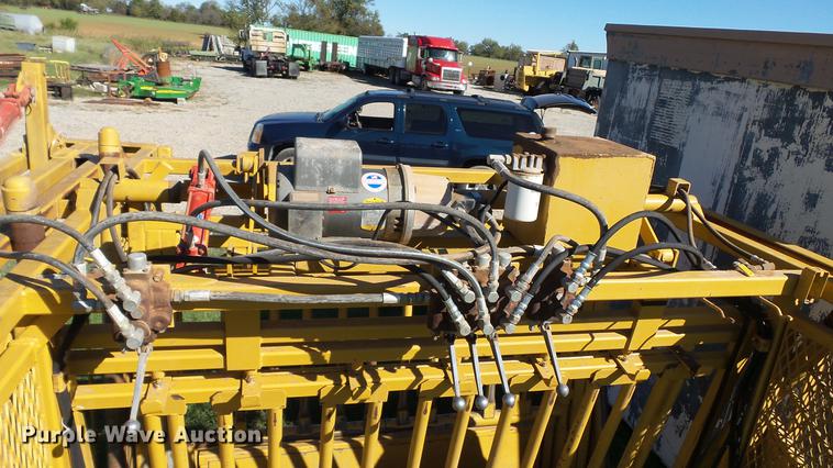 image for item DC1016 Circular Alleys squeeze chute