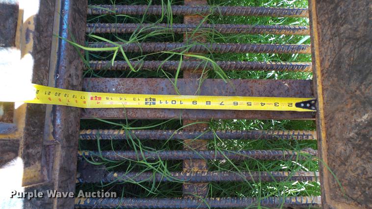 image for item DC1016 Circular Alleys squeeze chute