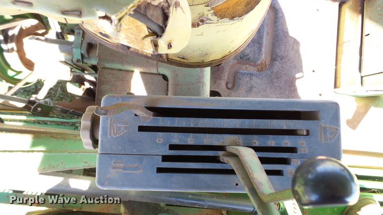 image for item DC1017 1972 John Deere 4000 tractor