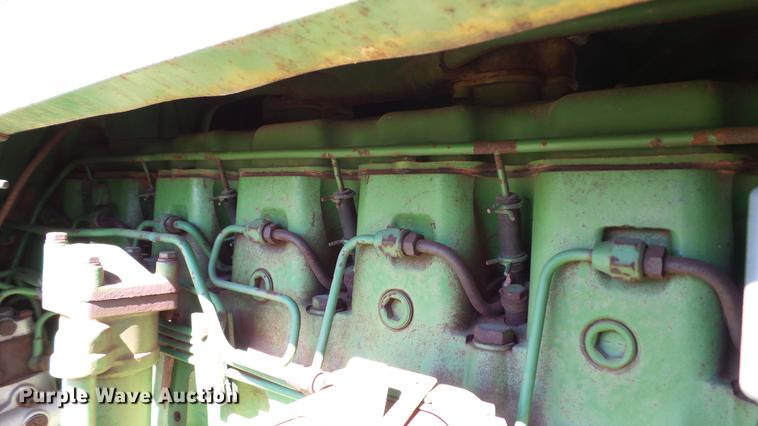 image for item DC1017 1972 John Deere 4000 tractor