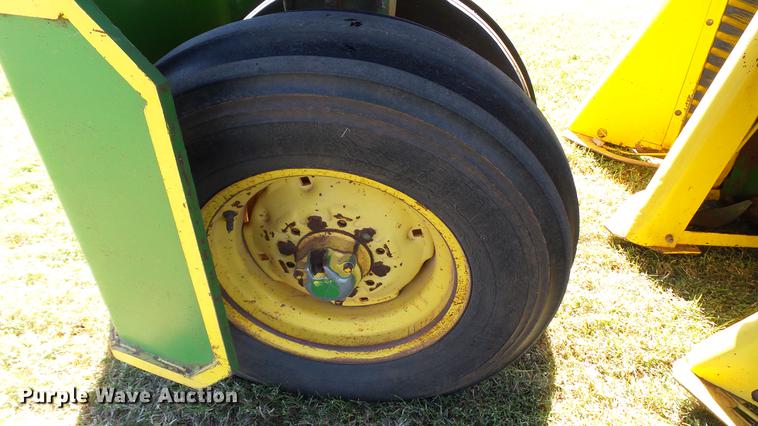 image for item DC1017 1972 John Deere 4000 tractor