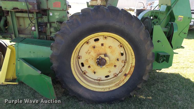 image for item DC1017 1972 John Deere 4000 tractor