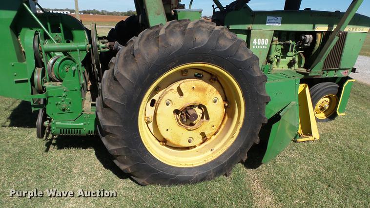 image for item DC1017 1972 John Deere 4000 tractor