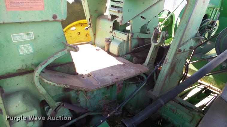 image for item DC1017 1972 John Deere 4000 tractor