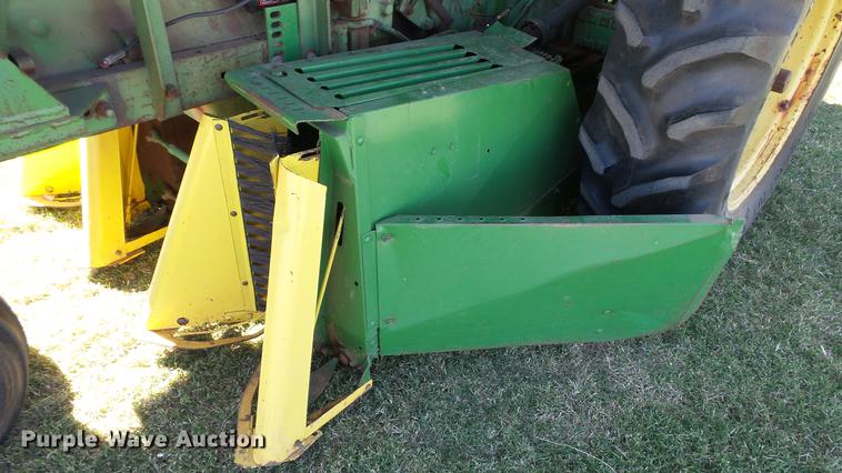 image for item DC1017 1972 John Deere 4000 tractor